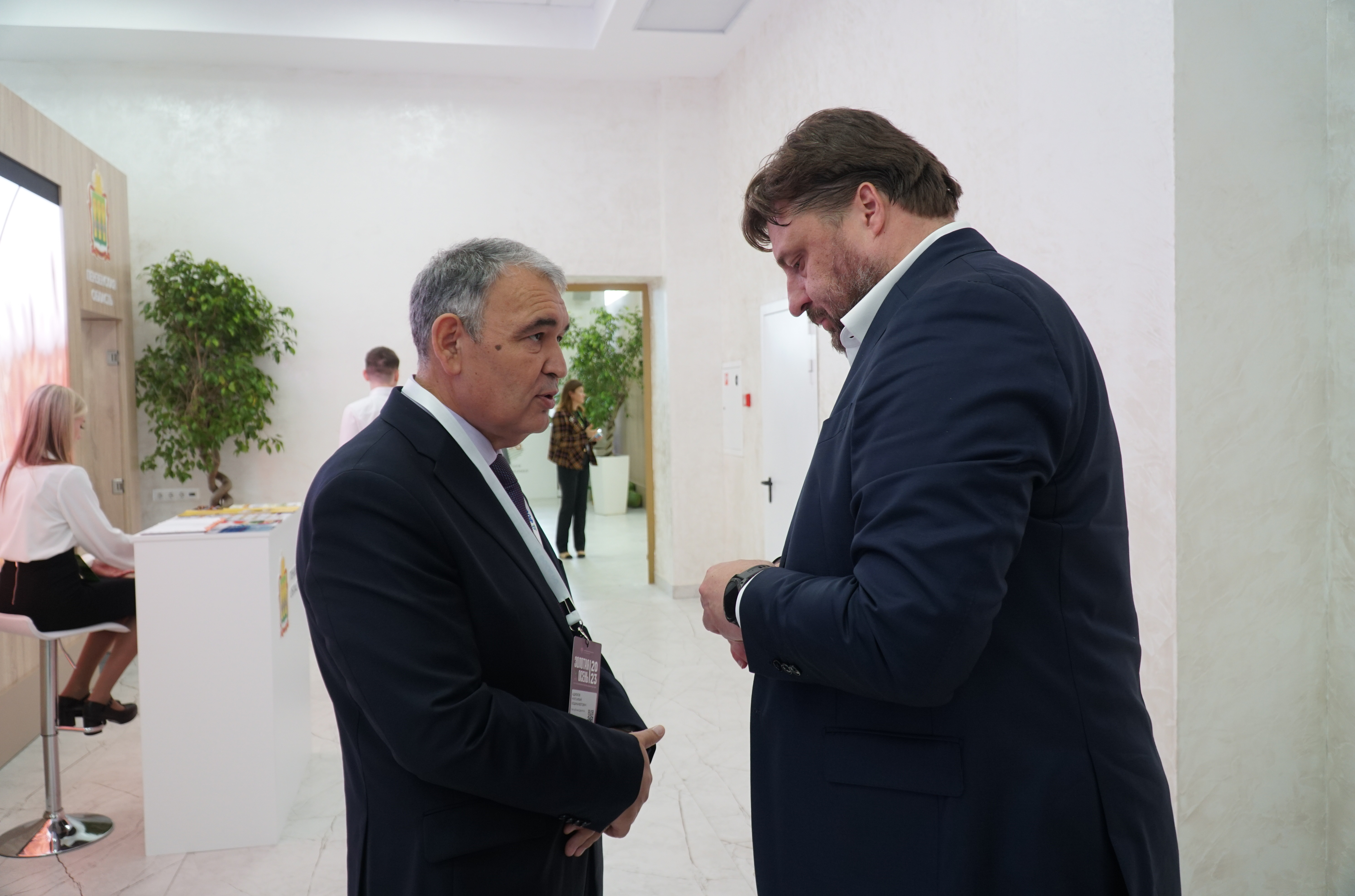 Мухтарбий Аджеков встретился с гендиректором АО «Росагролизинг» Павлом Косовым