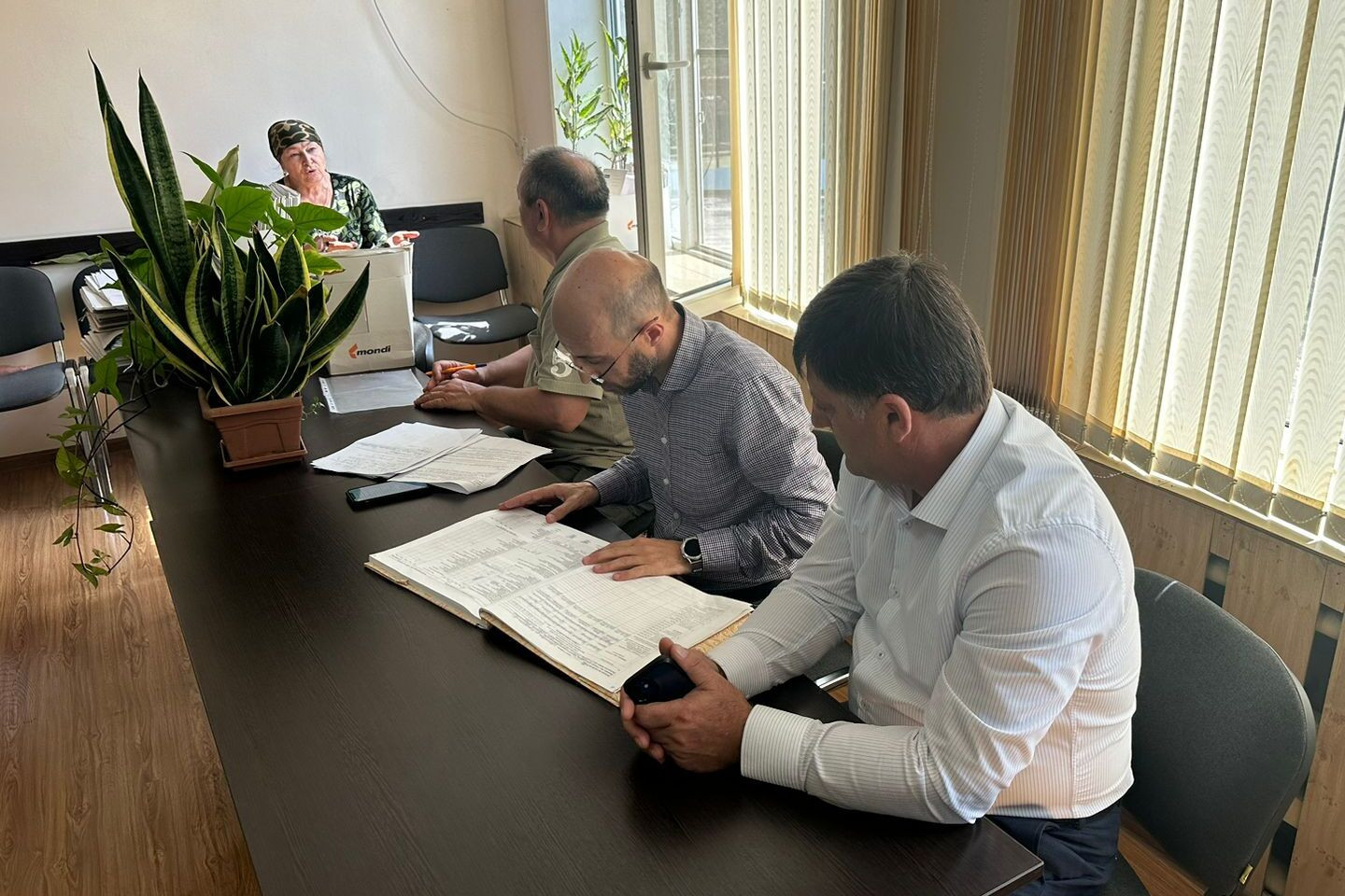 Минсельхозпрод Дагестана и Дагестанстат ознакомились с ведением похозяйственного учета в селах Тарумовского района