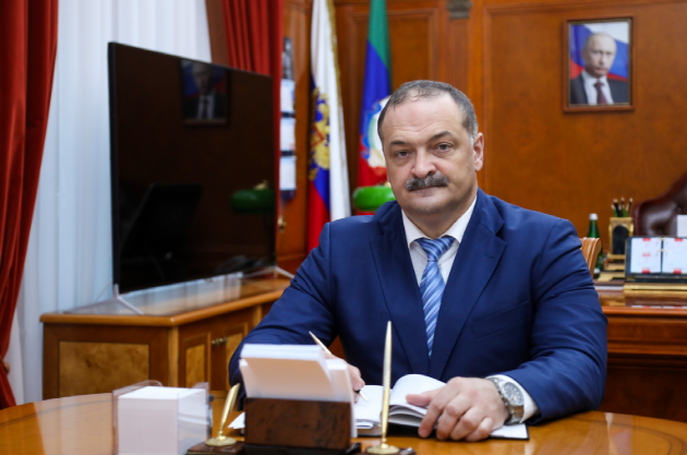 Сергей Меликов поздравил работников рыбного хозяйства с Днем рыбака