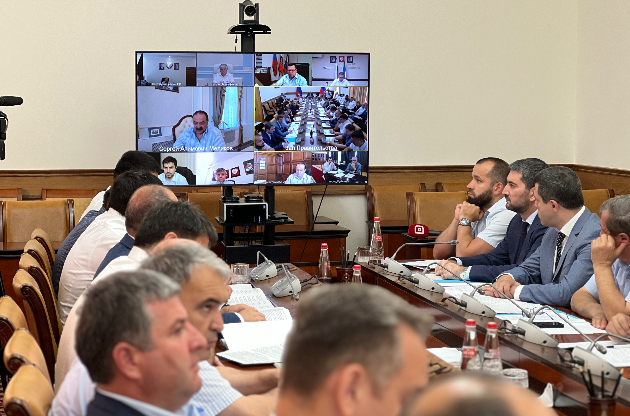 Сергей Меликов провел совещание по актуальным вопросам развития Дагестана