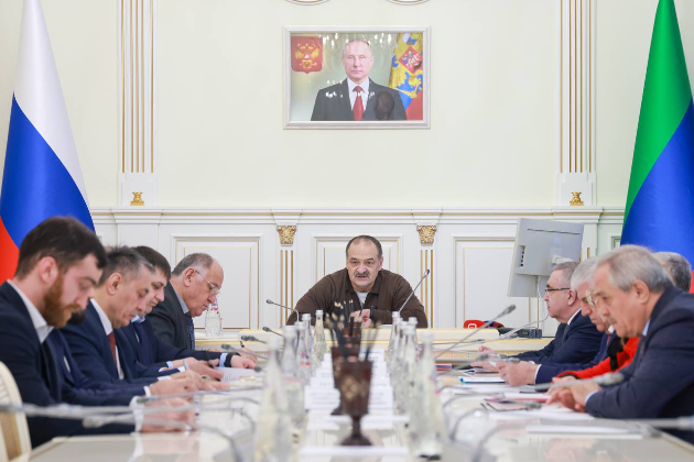 Сергей Меликов провел совещание с членами Правительства Дагестана и главами муниципалитетов республики