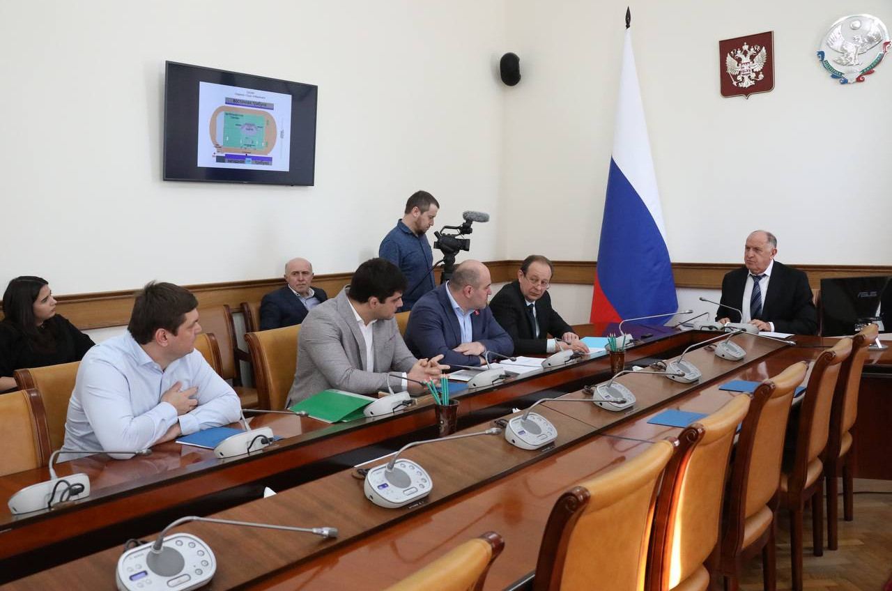 Абдулмуслим Абдулмуслимов провел совещание по вопросам организации в Дагестане Спартакиады народов республики