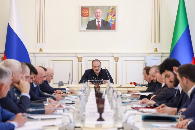 Сергей Меликов провел совещание по вопросам подготовки к туристическому сезону в Дагестане