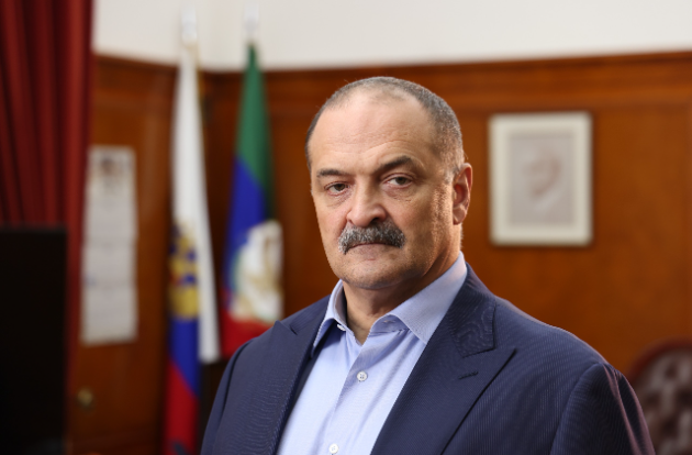 Сергей Меликов поздравил жителей Дагестана с Днем Конституции республики