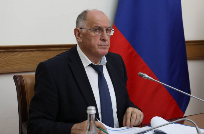 Абдулмуслим Абдулмуслимов провел совещание по подготовке к прохождению осенне-зимнего периода 2024-2025 годов