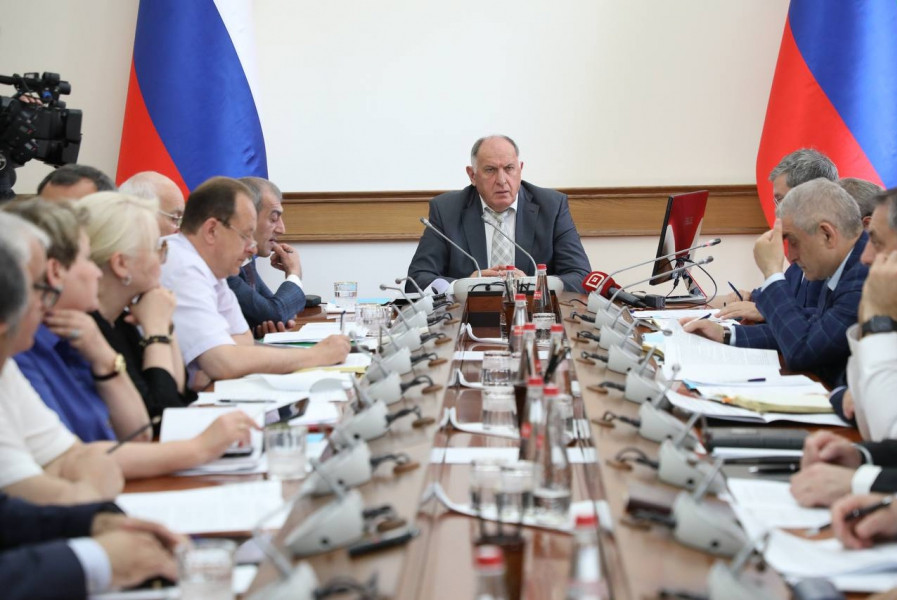 Под руководством Абдулмуслима Абдулмуслимова подвели итоги участия дагестанской делегации в ПМЭФ