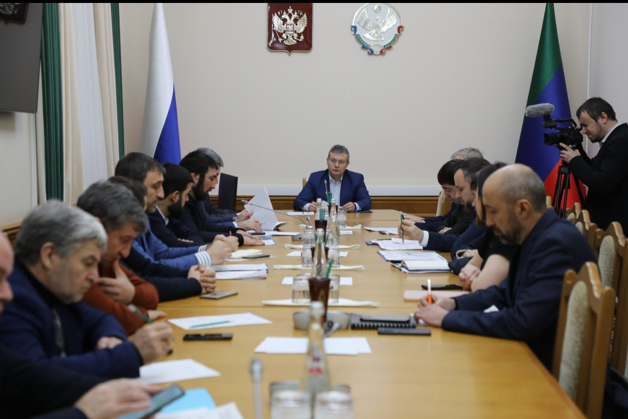 Манвел Мажонц провел совещание по вопросам работы региональных ресурсоснабжающих организаций в период праздничных выходных дней