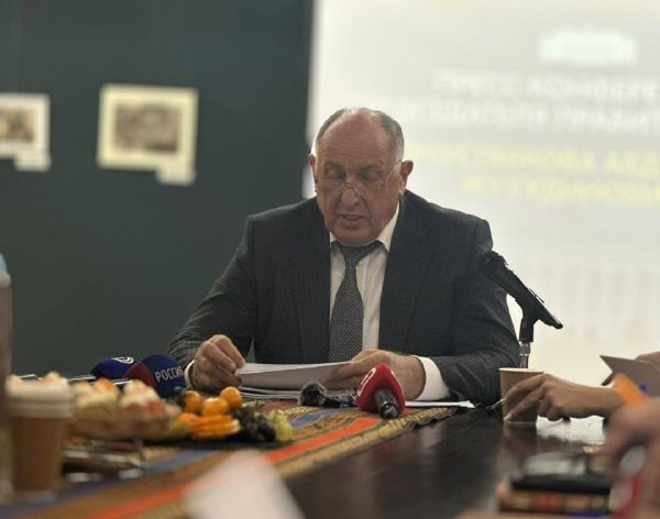 Абдулмуслим Абдулмуслимов дал пресс-конференцию в Махачкале