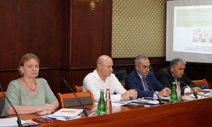 Нариман Абдулмуталибов и Мухтарбий Аджеков встретились с президентом Нацфонда развития мясного скотоводства Андреем Журавлевым
