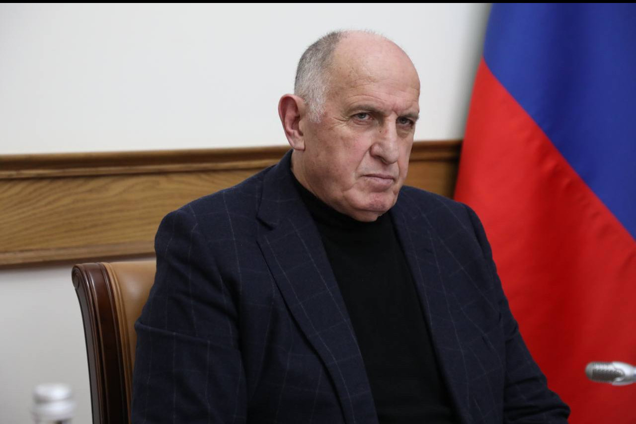 Абдулмуслим Абдулмуслимов встретился с руководителями органов исполнительной власти Дагестана