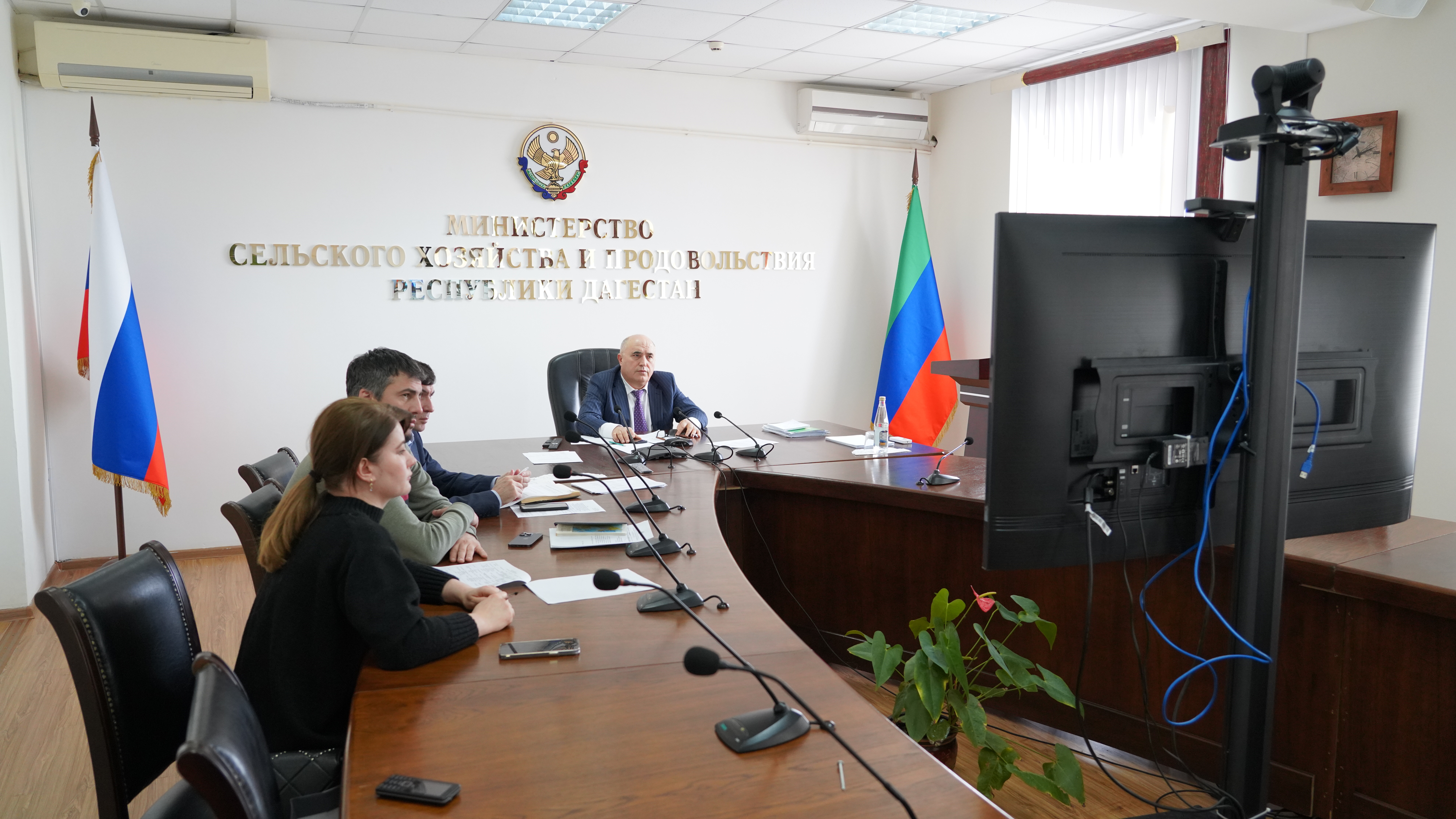 Шарип Шарипов рассказал о принимаемых в Дагестане мерах по внесению данных в ФГИС «Зерно»