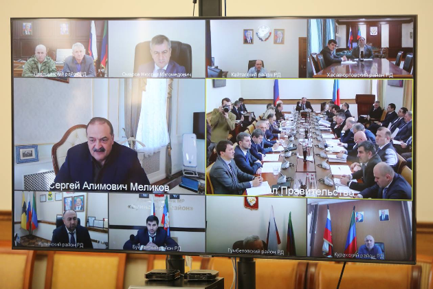 Сергей Меликов провел совещание по вопросам строительной отрасли