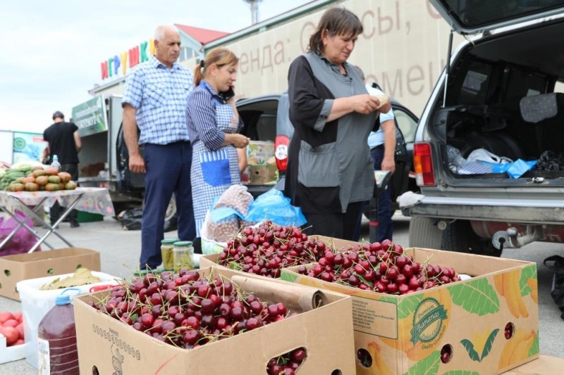 В Каспийске прошла сельскохозяйственная ярмарка