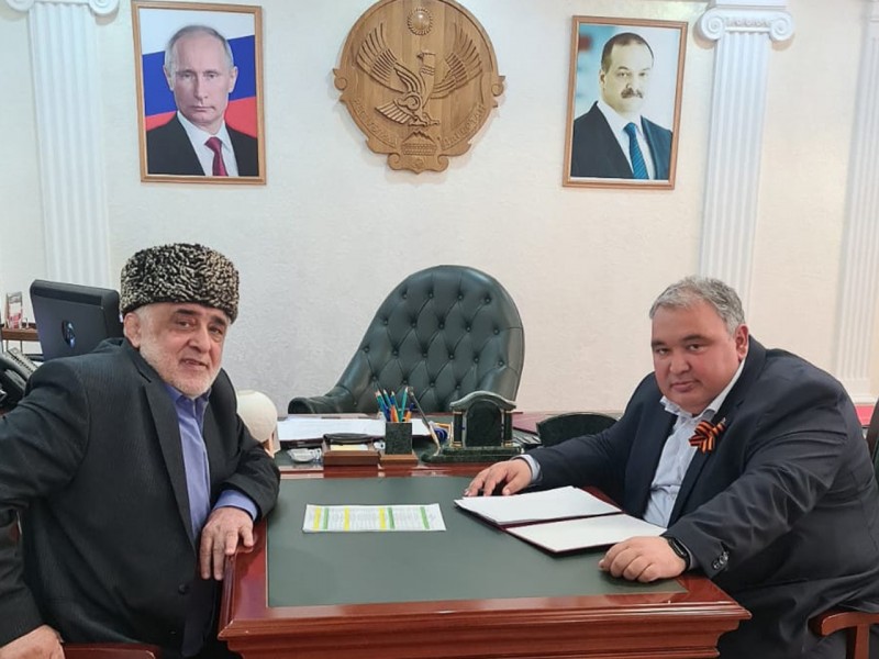 Мухтарбий Аджеков провел встречу с председателем Общественного совета при Минсельхозпроде Дагестана